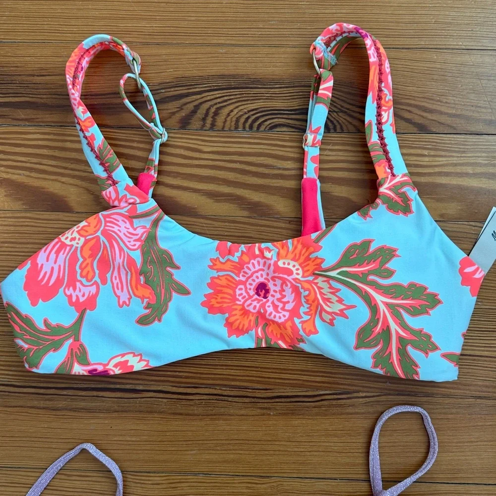 Maaji 3 Bikini Top Bundle Medium NWOT